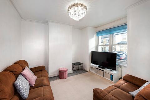 39 Barth Road, London, SE18 1SG