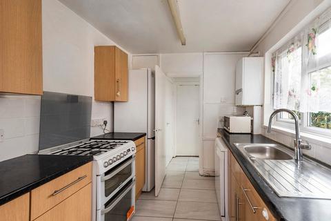 39 Barth Road, London, SE18 1SG