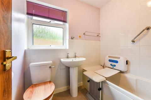 39 Bellevue, Whitchurch, RG28 7DA
