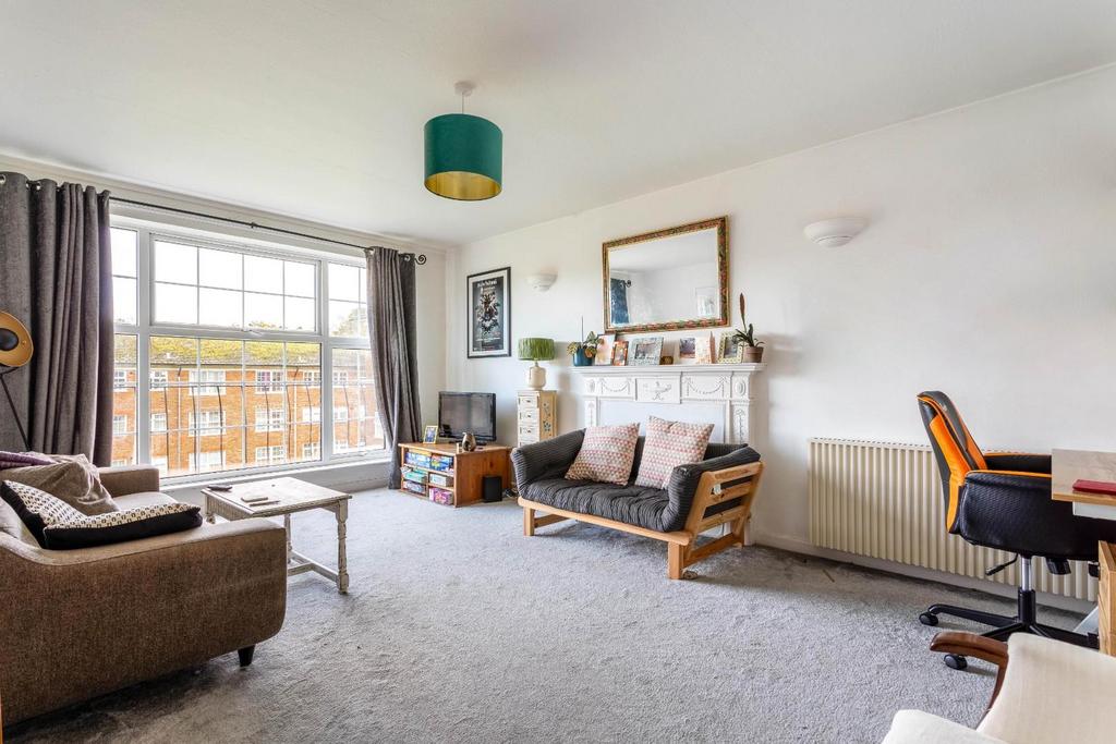 Regency Court-1.jpg