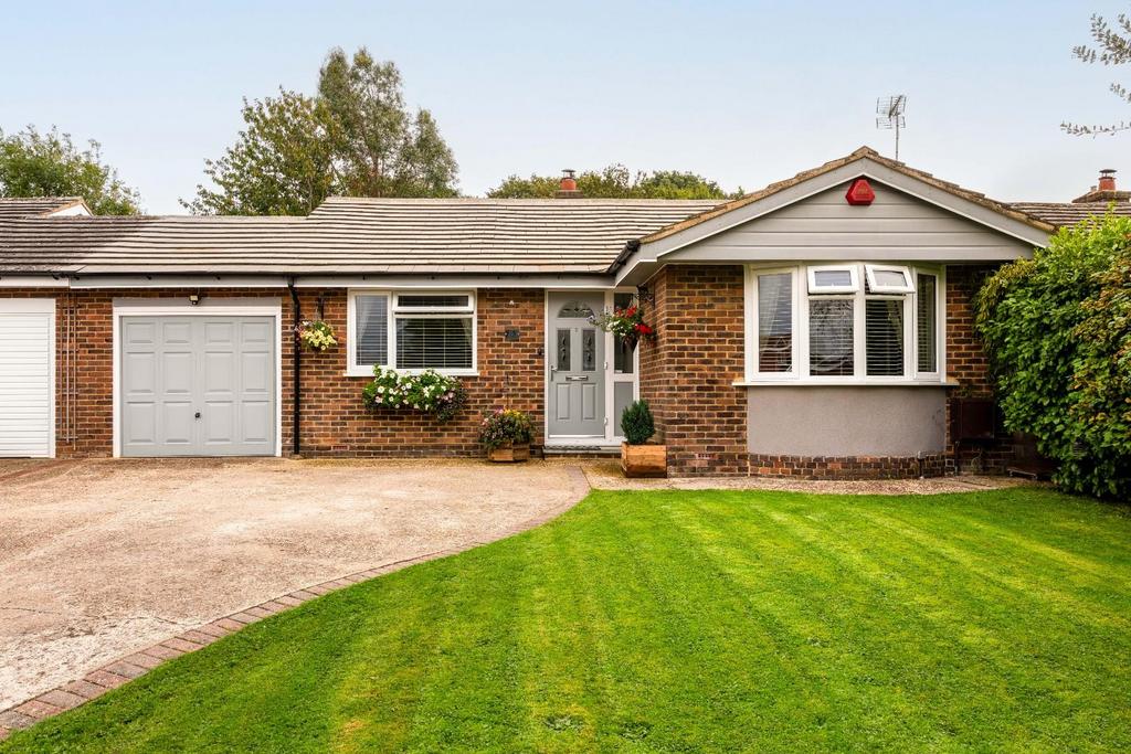 Orchard Close, Small Dole, Henfield 2 bed bungalow for sale £600,000