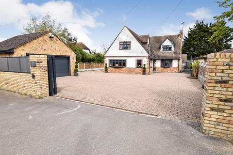 5 bedroom detached house for sale, Elm Road, Bowers Gifford