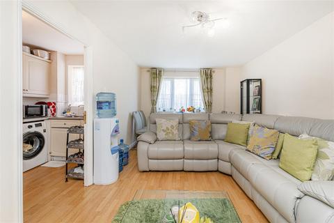 11 Dundas Mews, Enfield, EN3 6YA