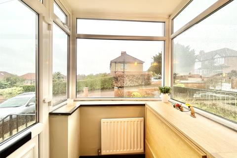 3 bedroom semi-detached house for sale - Bude Gardens, Low Fell, NE9