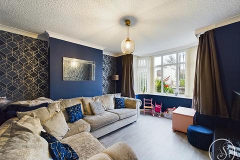 17 Austhorpe View, Leeds, LS15 8NN