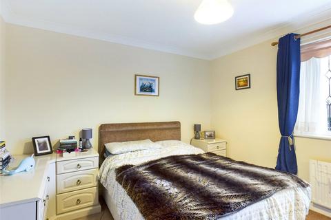 2 bedroom terraced house to rent, Horseshoe Crescent, Burghfield Common, Reading, RG7