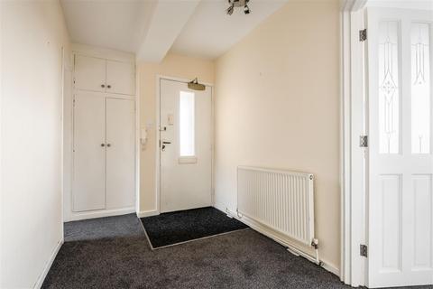 2 bedroom apartment to rent - Chesterwood Drive, Sheffield S10