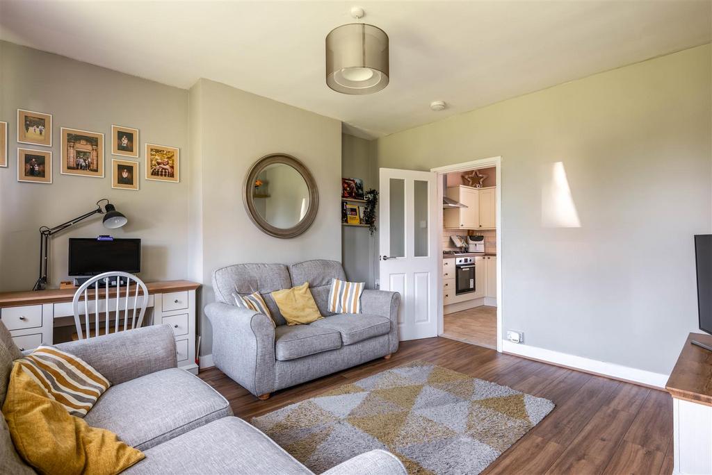 52 Algar Road-6.jpg