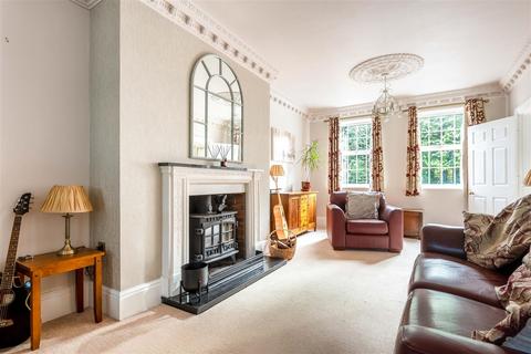 3 Castlerow View, Sheffield, S17 4RD