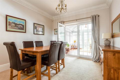 3 Castlerow View, Sheffield, S17 4RD
