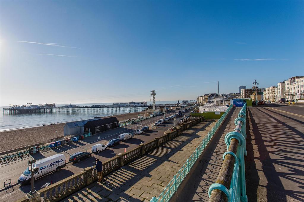 Seafront Pier.jpg