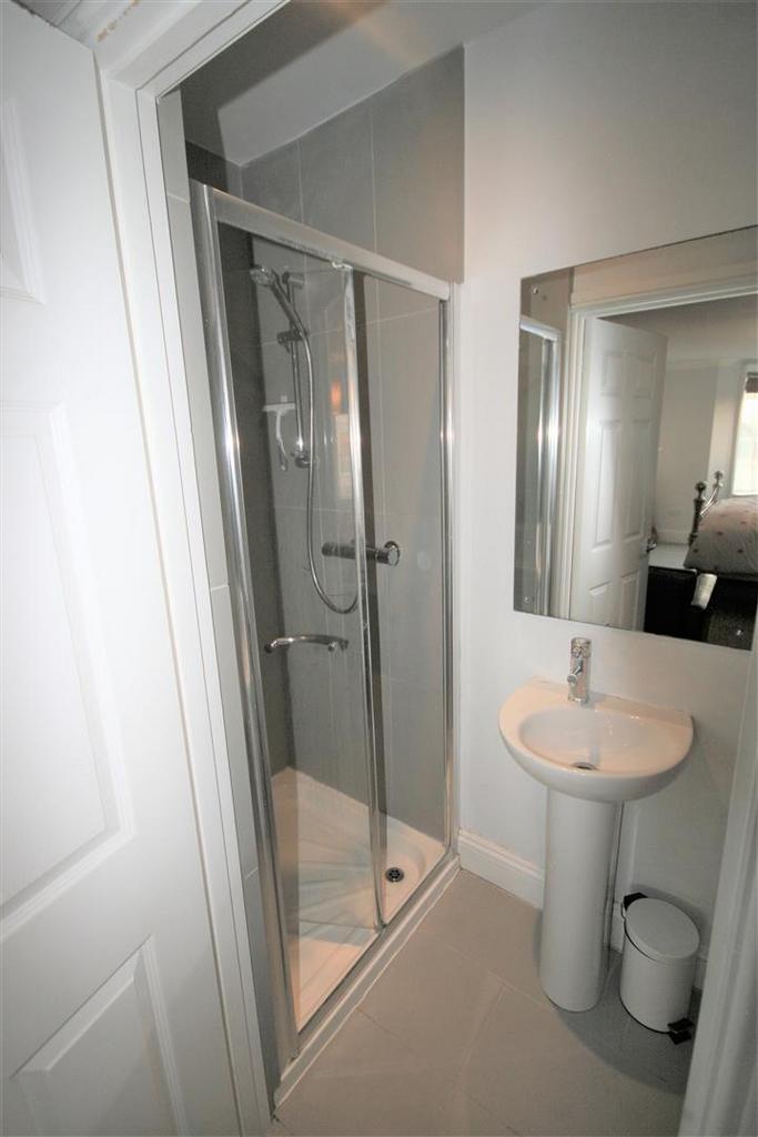 En Suite Shower Room.jpg