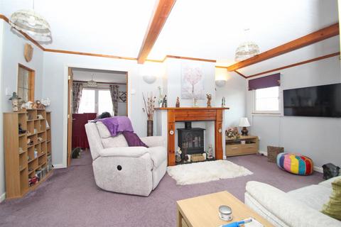 2 bedroom mobile home for sale, Medina Park, Folly Lane, Whippingham