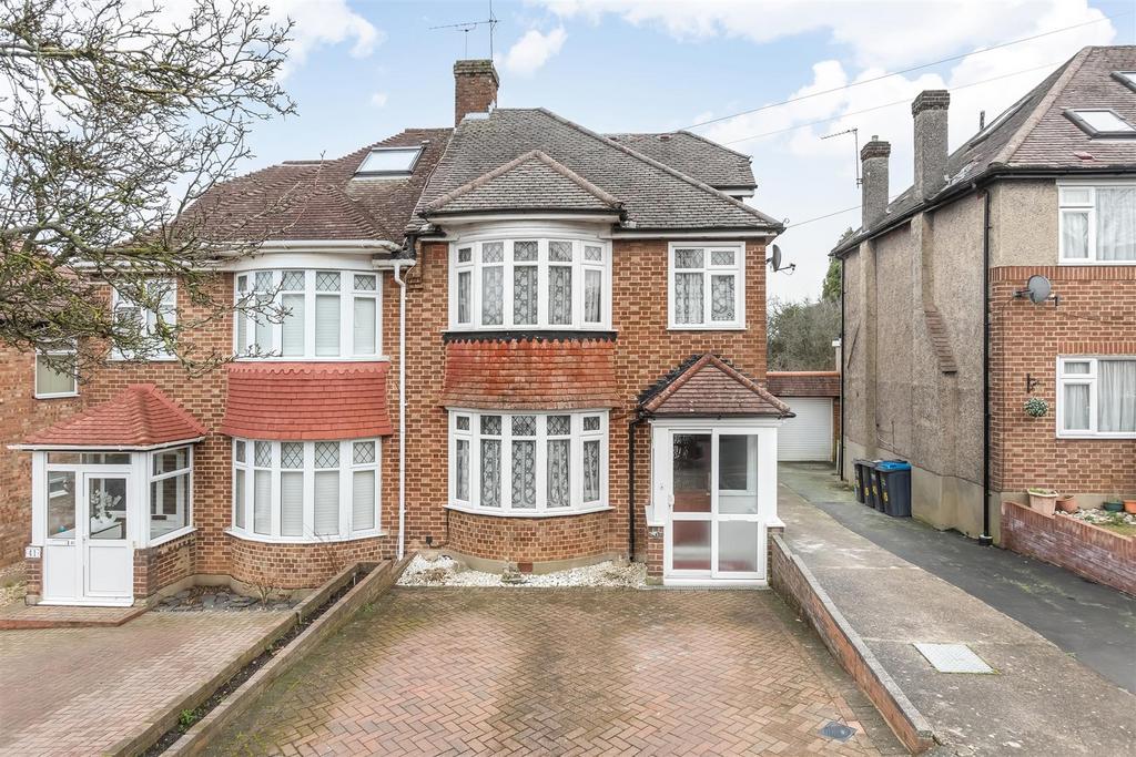 Abbey Road, South Croydon CR2 4 bed semidetached house for sale £550,000