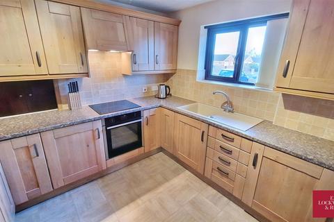 17 Radford Close, Ravenfield, Rotherham, S65 4LD