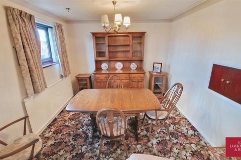 17 Radford Close, Ravenfield, Rotherham, S65 4LD