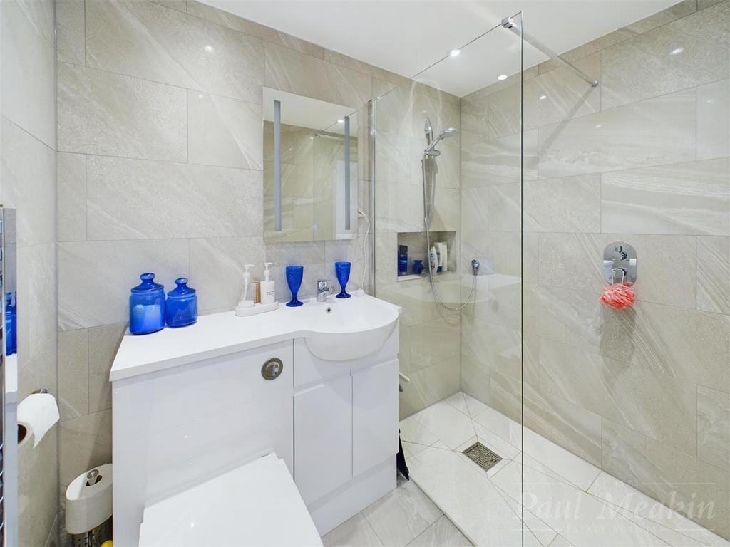 Annex Shower Room