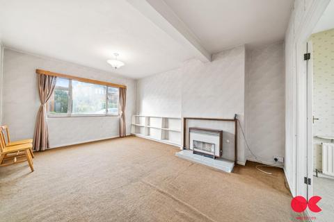 13 Manor Crescent, Hornchurch, RM11 2EH