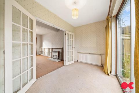 13 Manor Crescent, Hornchurch, RM11 2EH