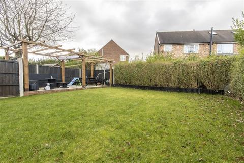3 bedroom semi-detached house for sale - Keswick Drive, Dunston, Chesterfield