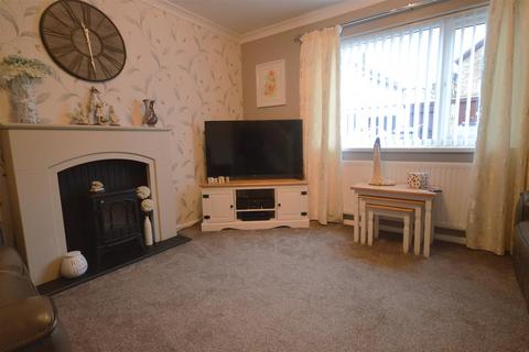 3 bedroom townhouse for sale - Main Street, Beal, Goole