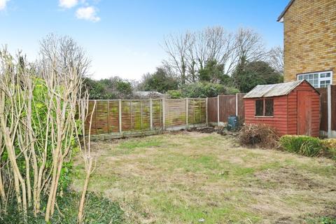 4 Copland Close, Great Baddow, Chelmsford, CM2 7NY
