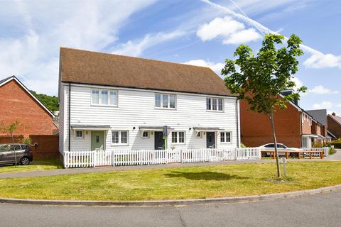12 Corliss Vale, Wouldham, Rochester, ME1 3GT