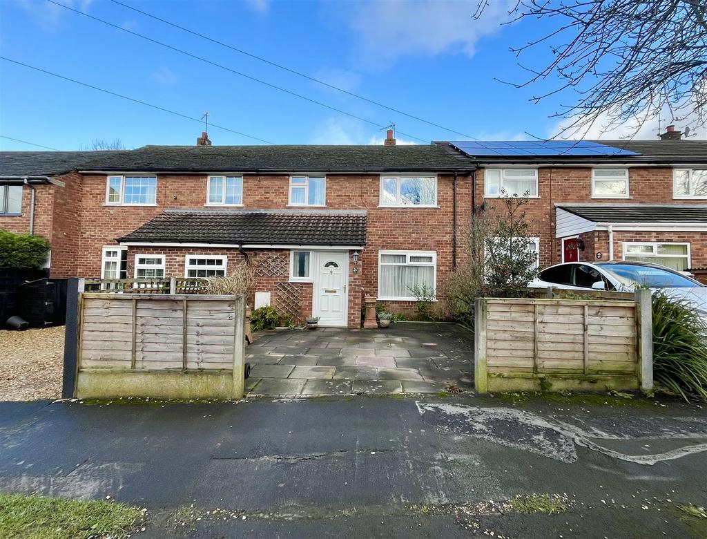 Twinnies Road, Wilmslow 3 bed terraced house for sale £289,950