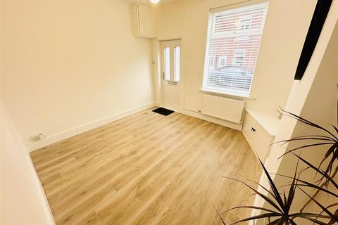 2 bedroom terraced house for sale, Regent Street, Moulton, Northwich