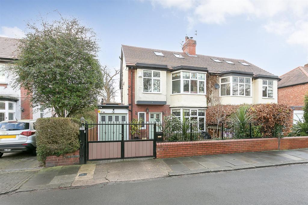 Glebe Avenue, Benton, Newcastle upon Tyne 4 bed semidetached house for