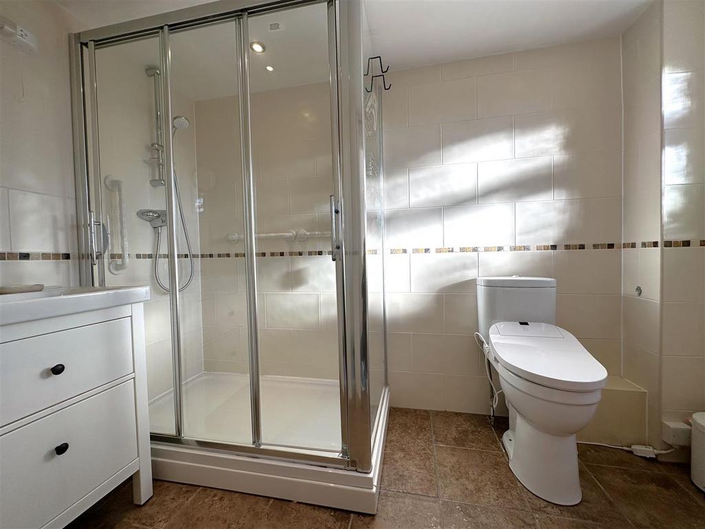 Master En-Suite 876