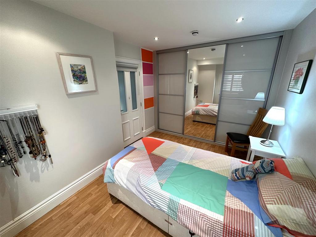 Third Bedroom With Fitted Wardrobes 908