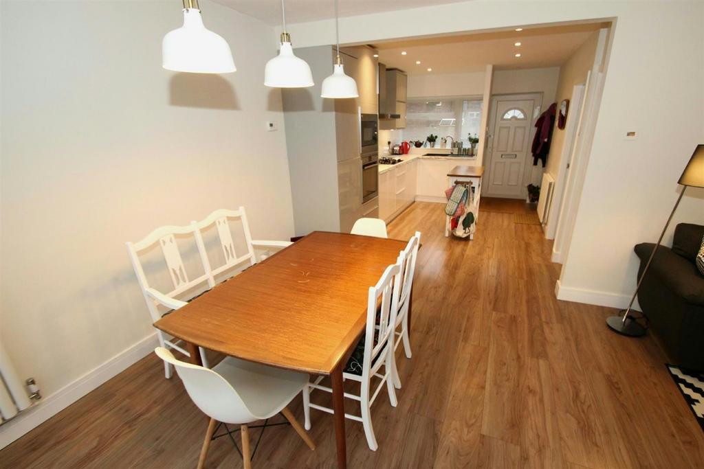 Dining Area Aspect 3