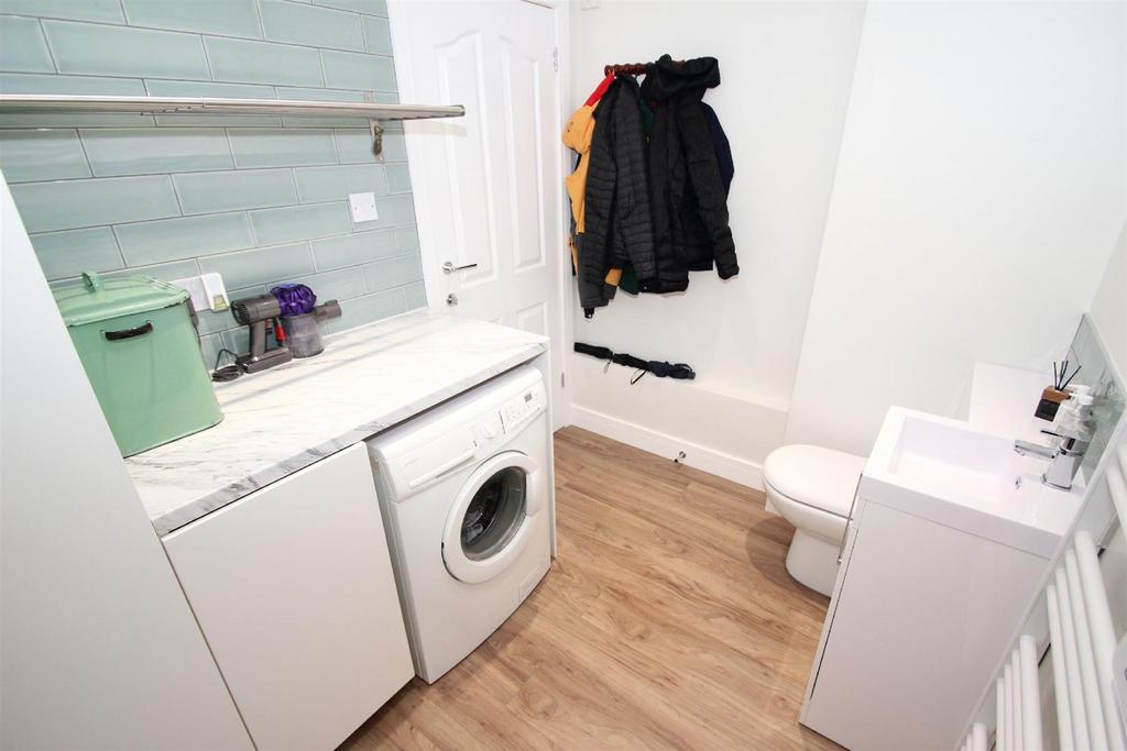 Utility Room / WC