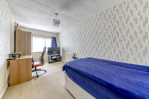 8 Crowland Road, Thornton Heath, CR7 8RP