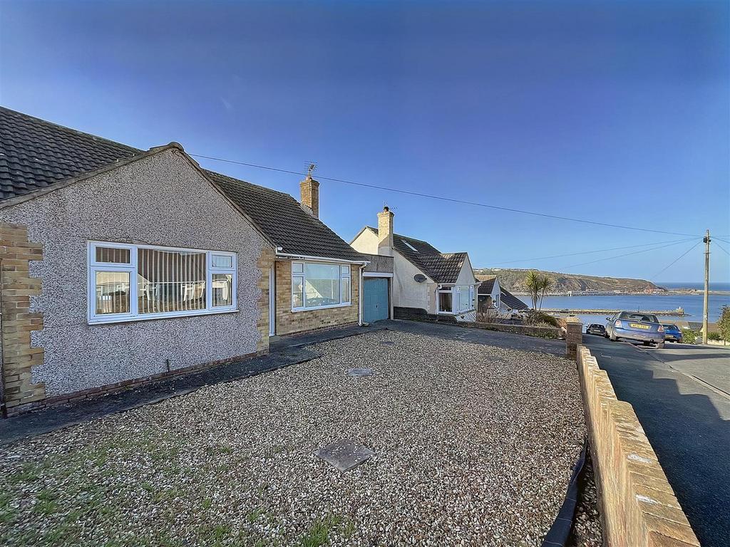Heol Trefin, Fishguard 2 bed detached bungalow for sale £255,000