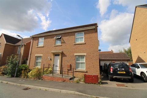 4 bedroom detached house for sale, Wren Close, Corby NN18
