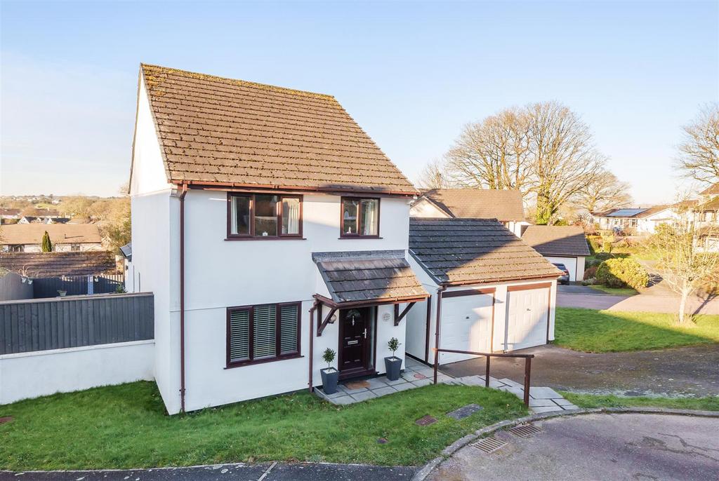 Heather Close, Tavistock 4 bed detached house for sale £475,000