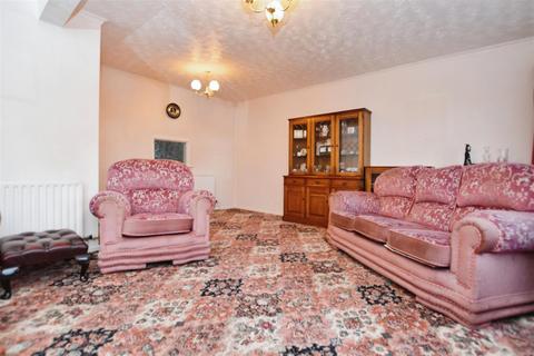 49 Caistor Avenue, Scunthorpe, DN16 3QN