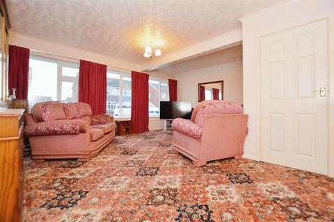 49 Caistor Avenue, Scunthorpe, DN16 3QN