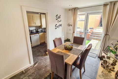 3 bedroom end of terrace house for sale, Nuthatch Close, Corby NN18