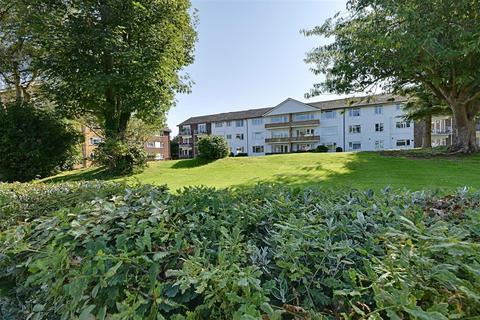 2 bedroom flat for sale, Birkdale, Bexhill-On-Sea