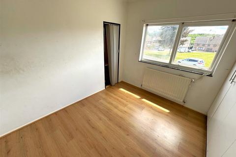 27 Croyde Avenue, Corby, NN18 8EG