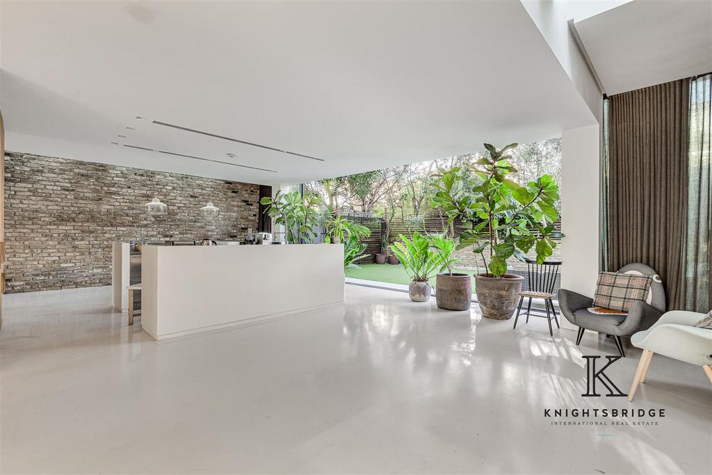 Kitchen/living