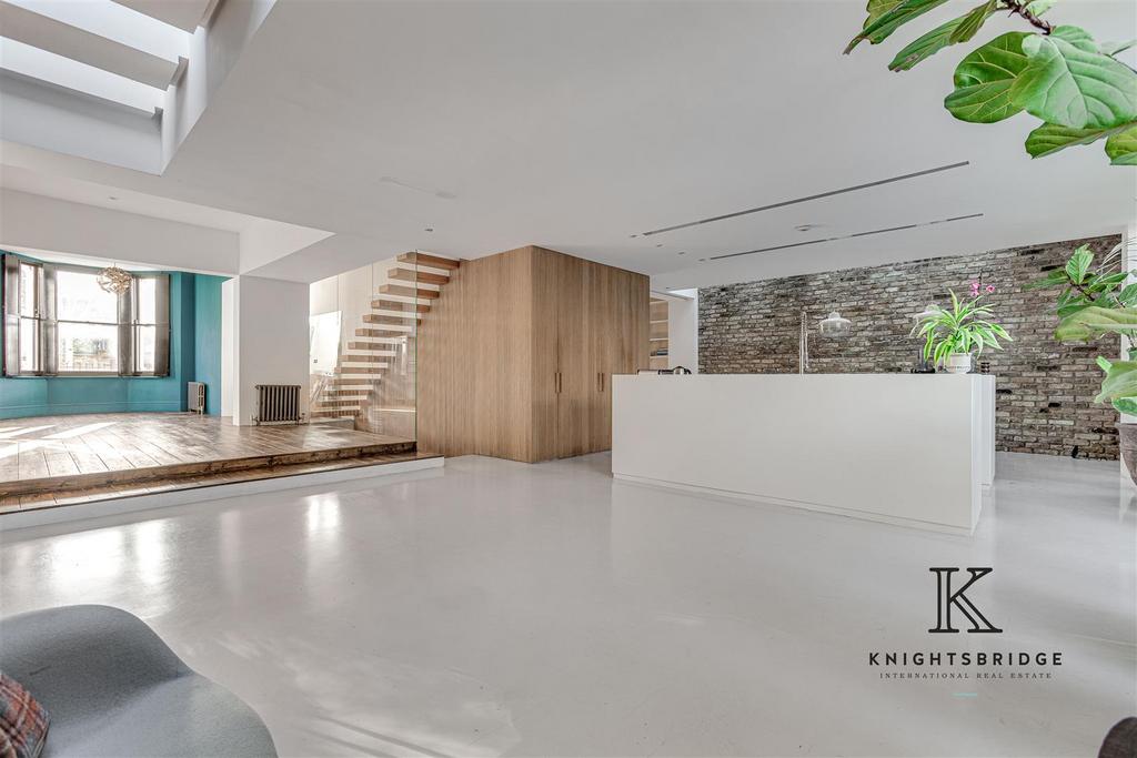 Kitchen/living