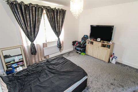 8 Stephenson Way, Corby, NN17 1DA