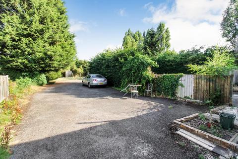 8 Stephenson Way, Corby, NN17 1DA