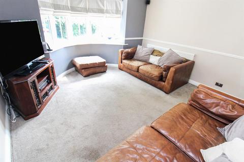 5 Walnut Close, Weldon, Corby, NN17 3EE