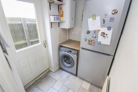 5 Walnut Close, Weldon, Corby, NN17 3EE