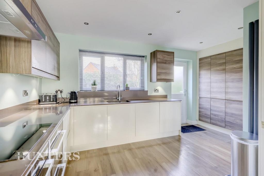Dining kitchen